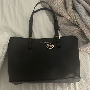 BARELY USED Michael Kors black purse